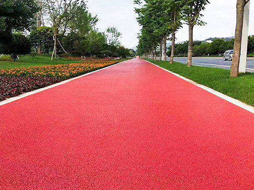 透水瀝青路面施工前，應(yīng)注意哪些問(wèn)題？